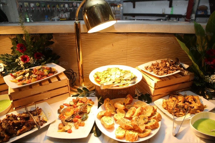 Tiệc Buffet Hội Ngộ 04 4