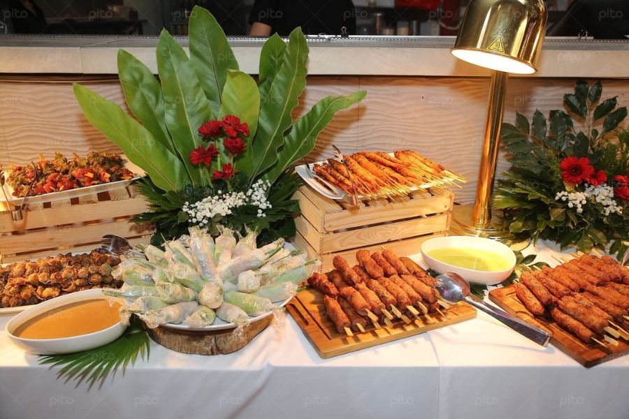 Tiệc Buffet Hội Ngộ 04