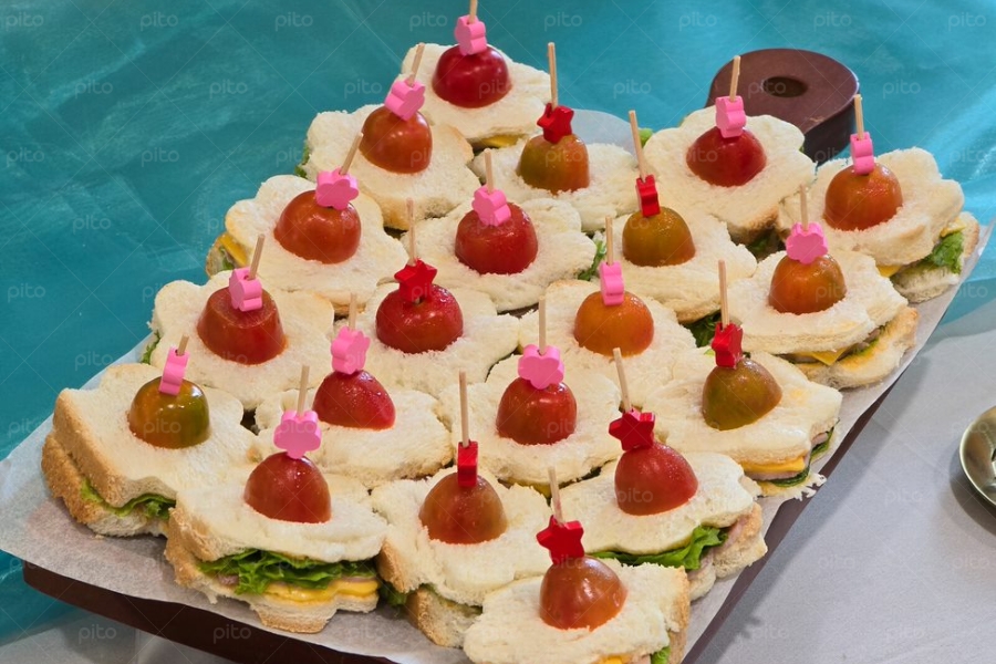 Tiệc Tea Break Bánh Và Trái Cây Tươi Mát 3